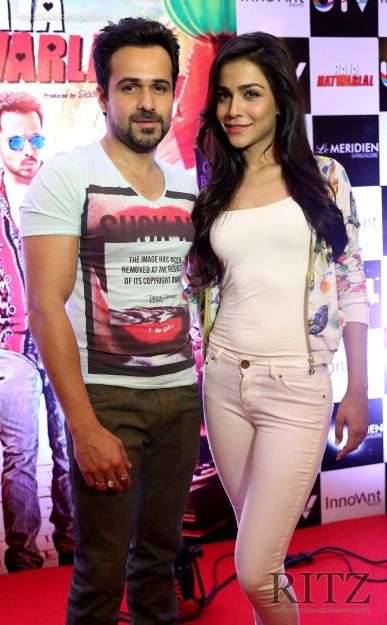 Emran Hashmi with Humaima Malik during a promotional event of their new  movie Raja Natwarlal in Bengaluru09 | RITZ