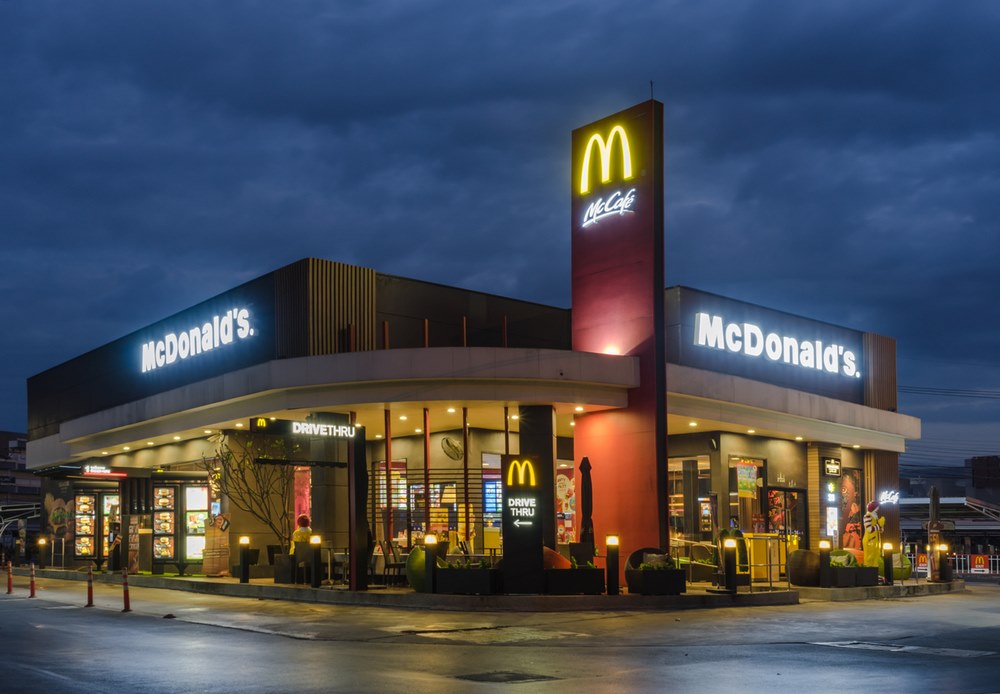 Mcdonalds opens its 300th outlet! RITZ